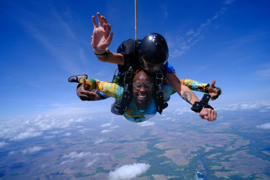 tandem skydiving pricing at skydive chicago